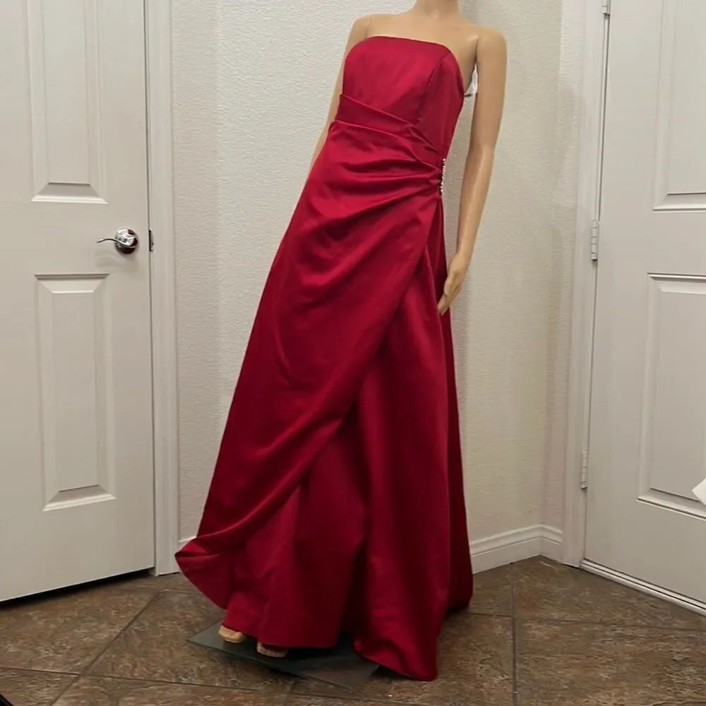 David’s Bridal Dress Sz 10 Red Formal Bridesmaids Strapless Maxi Diamond Pin